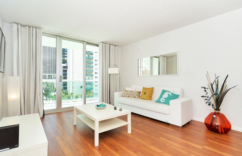 Tualquilerenmiami 739H3