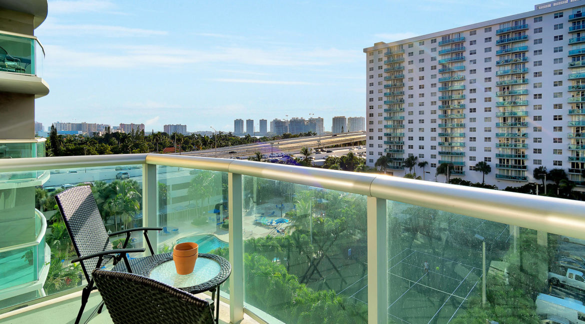 Tualquilerenmiami OceanR61