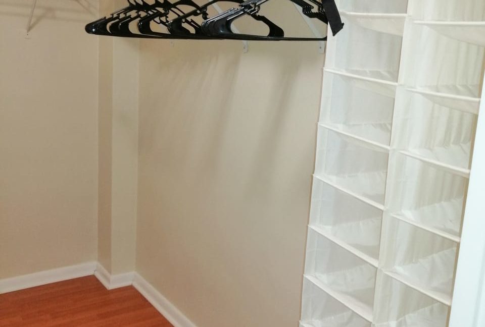 closet carlisle