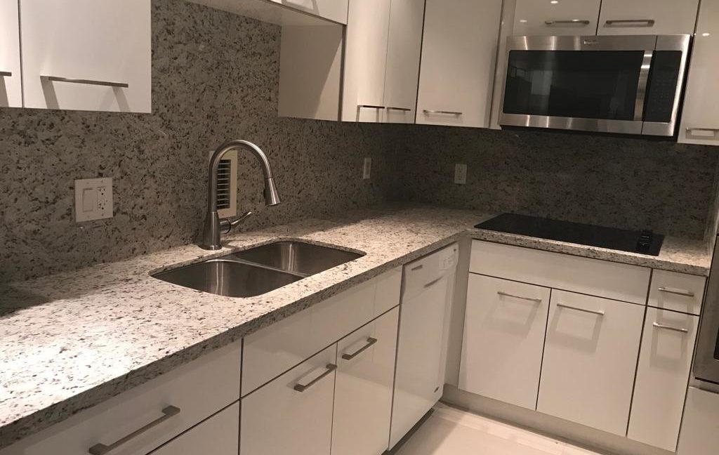 Tualquilerenmiami 1039D5
